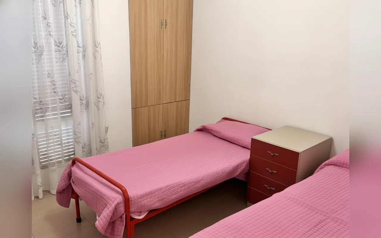 Camera con bagno privato — Casa di Gabry, Vasto (Abruzzo) (foto 27)